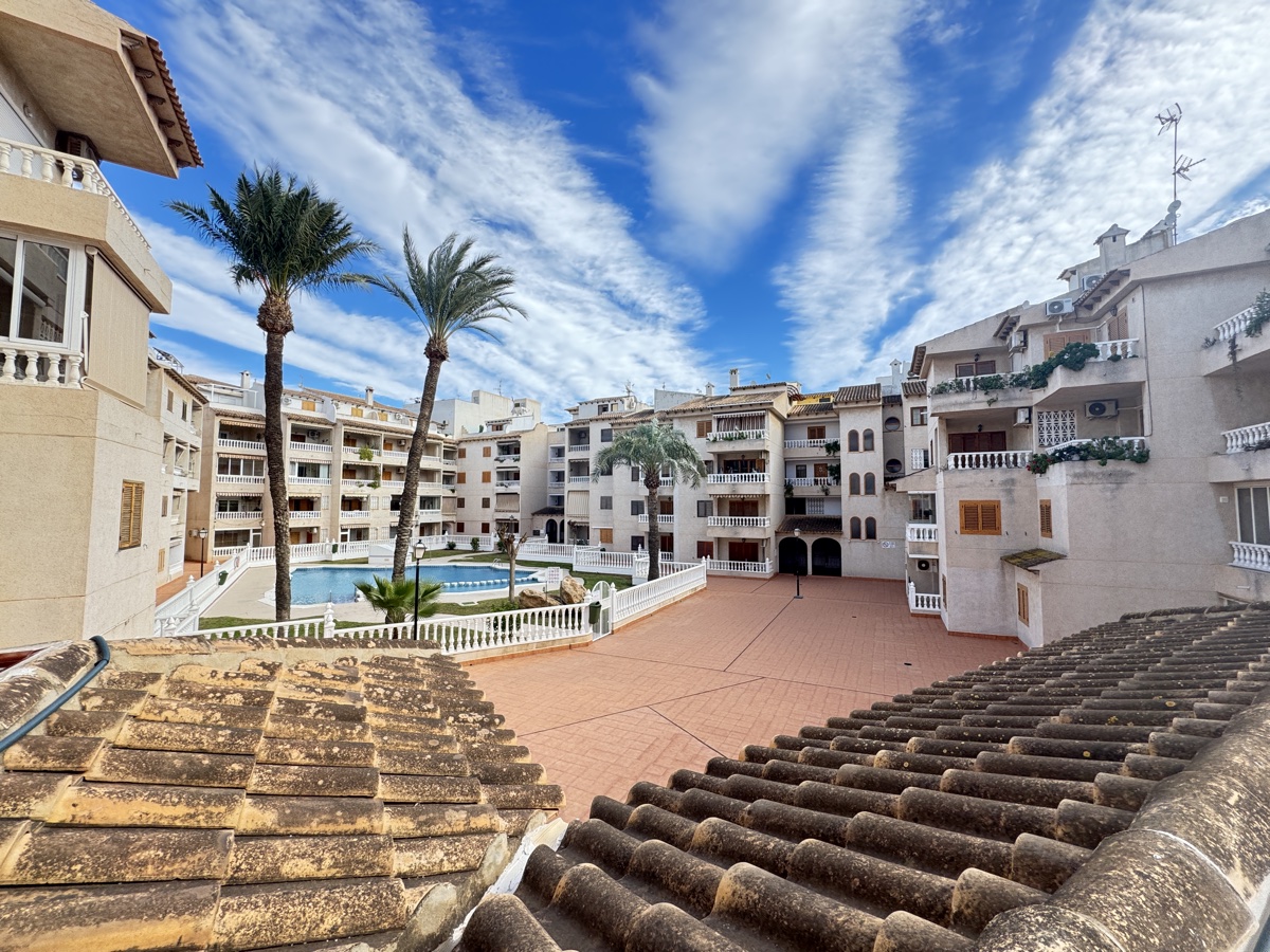 Apartment in Torrevieja - view 1