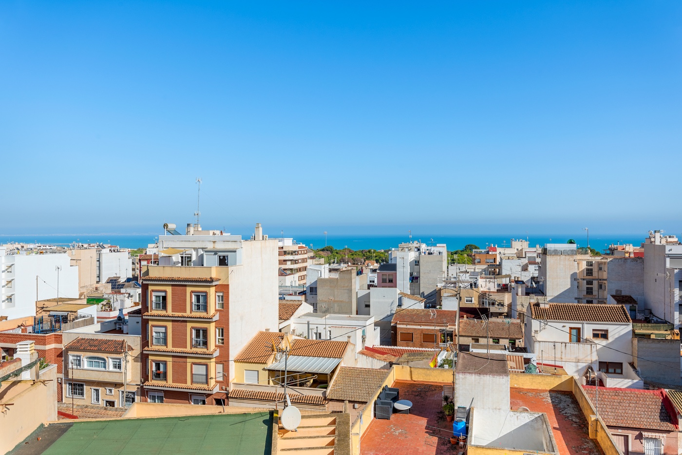 House in Guardamar del Segura - view 1