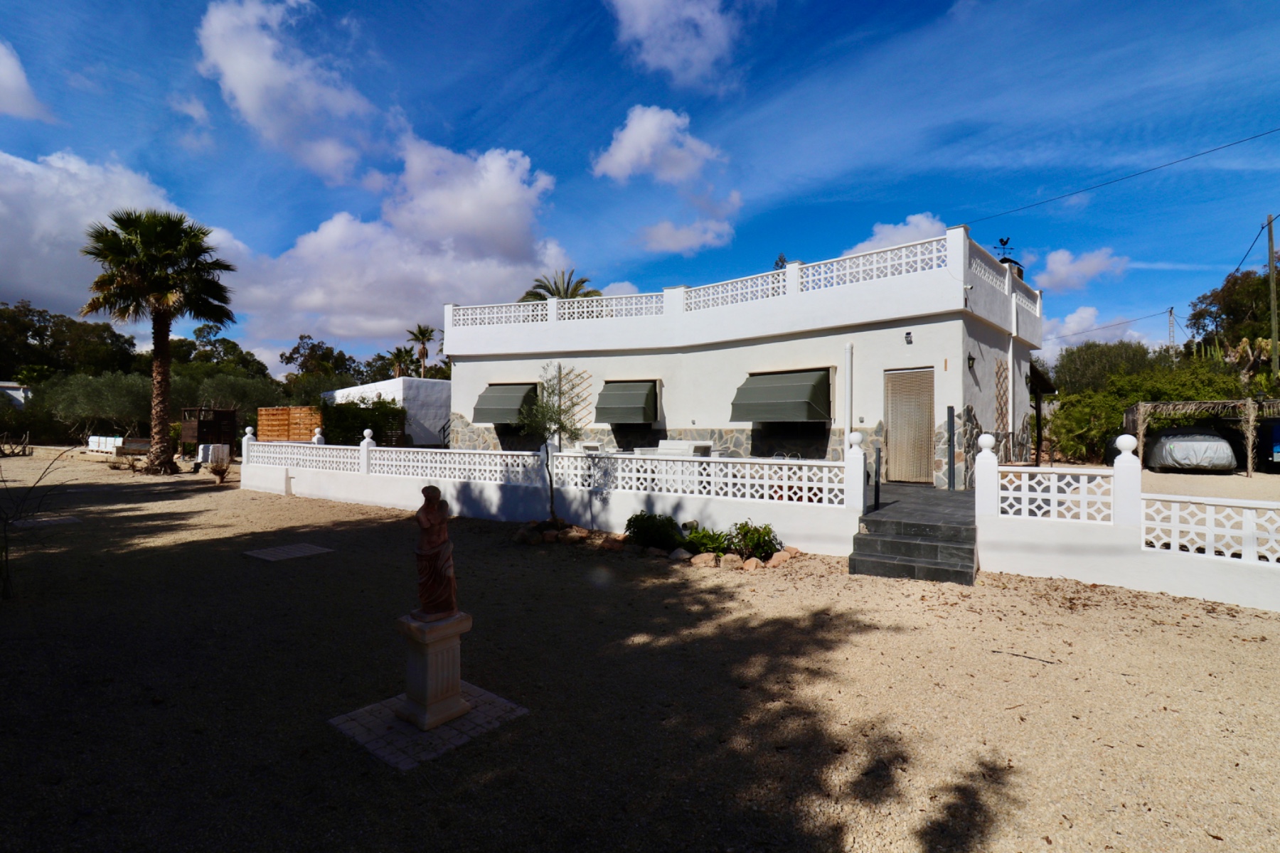 House in Elche - view 1