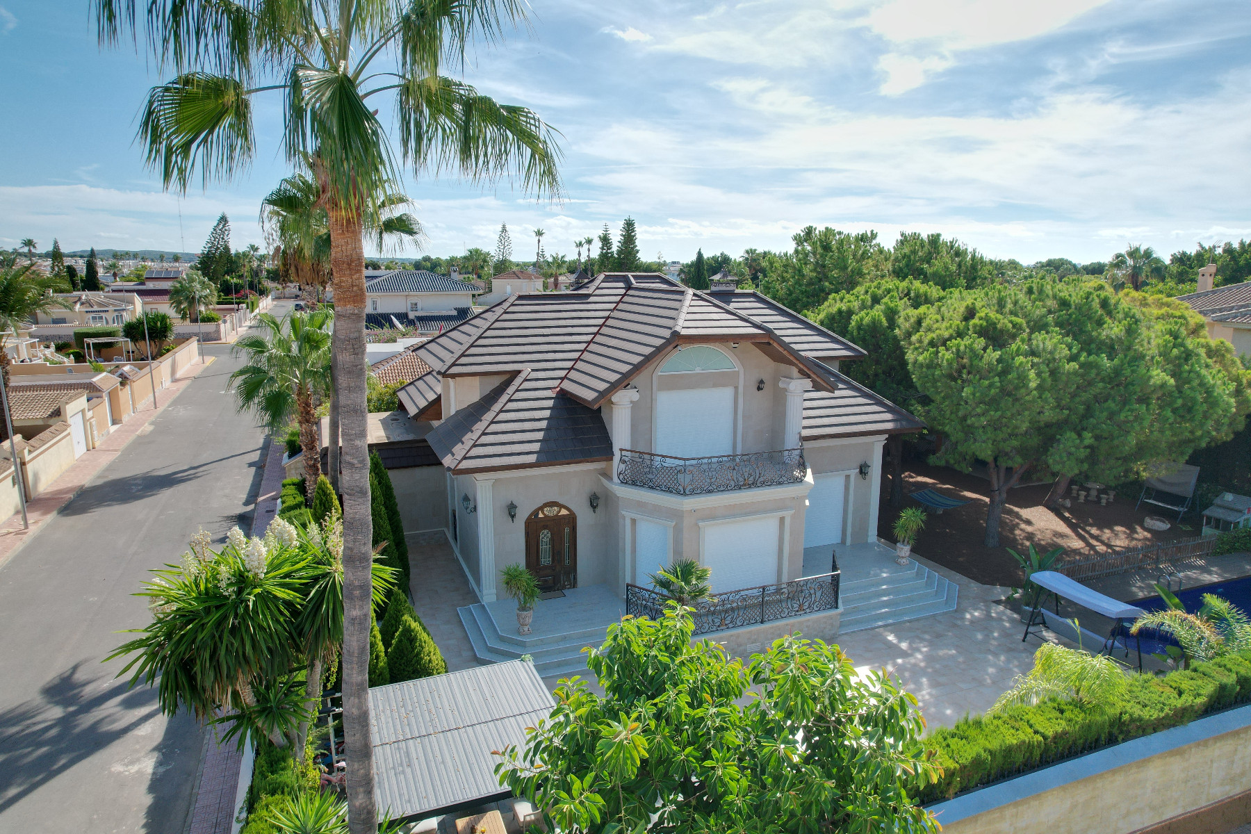 Villa in Alicante - view 1