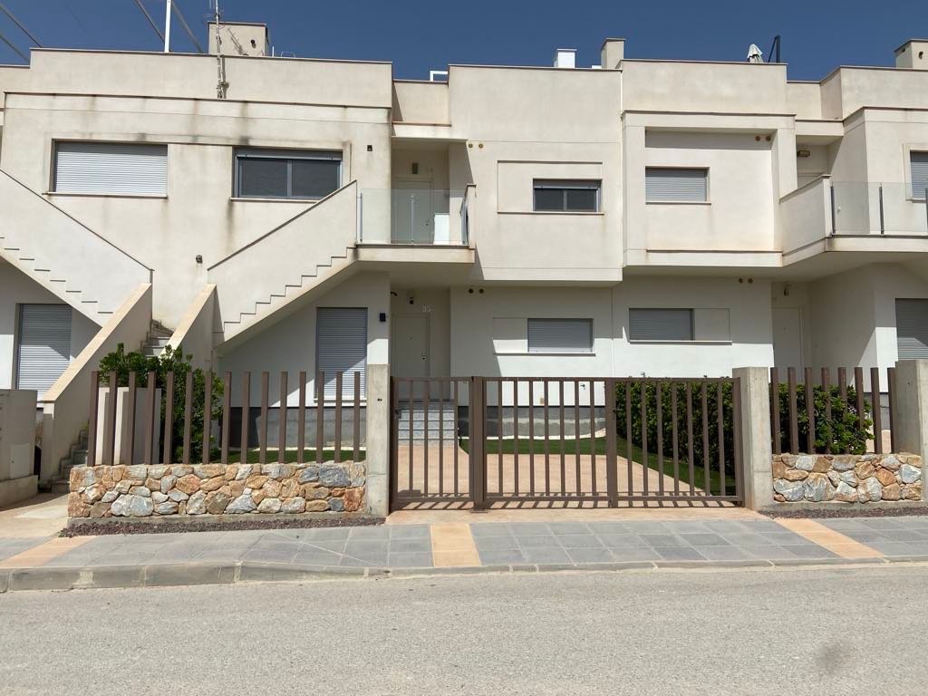 Apartment in Los Montesinos - view 1