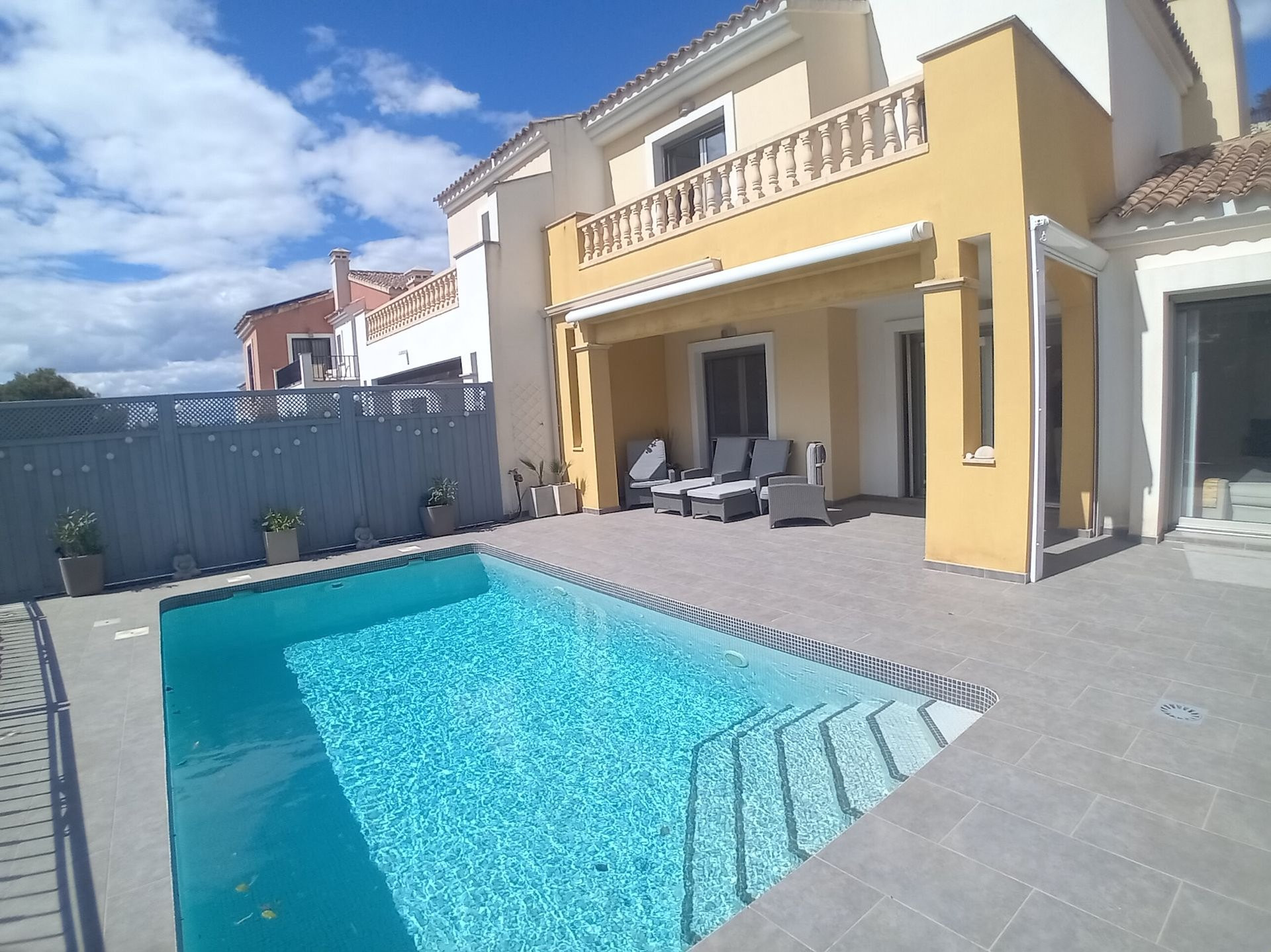 Villa in Alicante - view 1