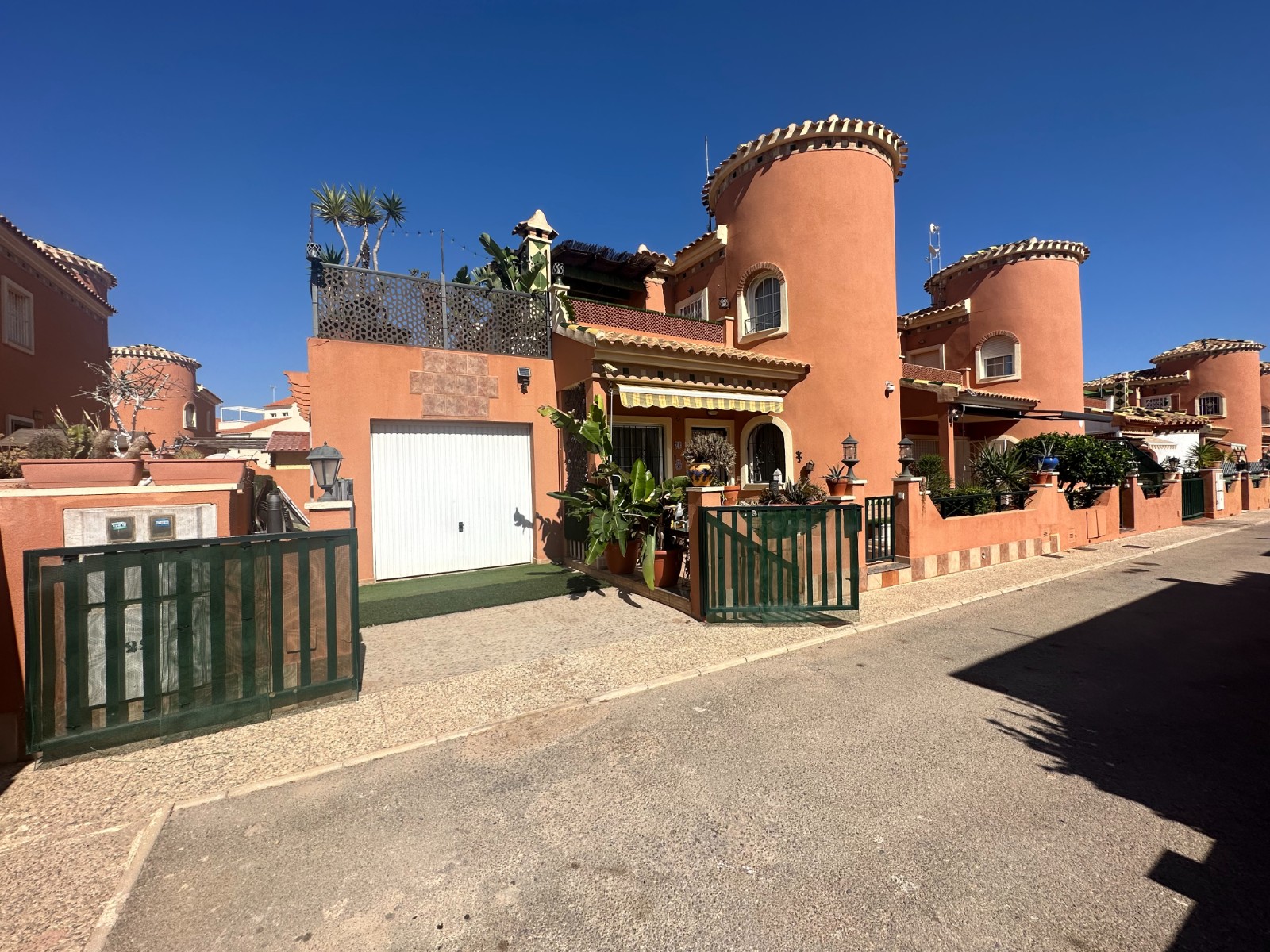 Villa in Playa Flamenca - view 1
