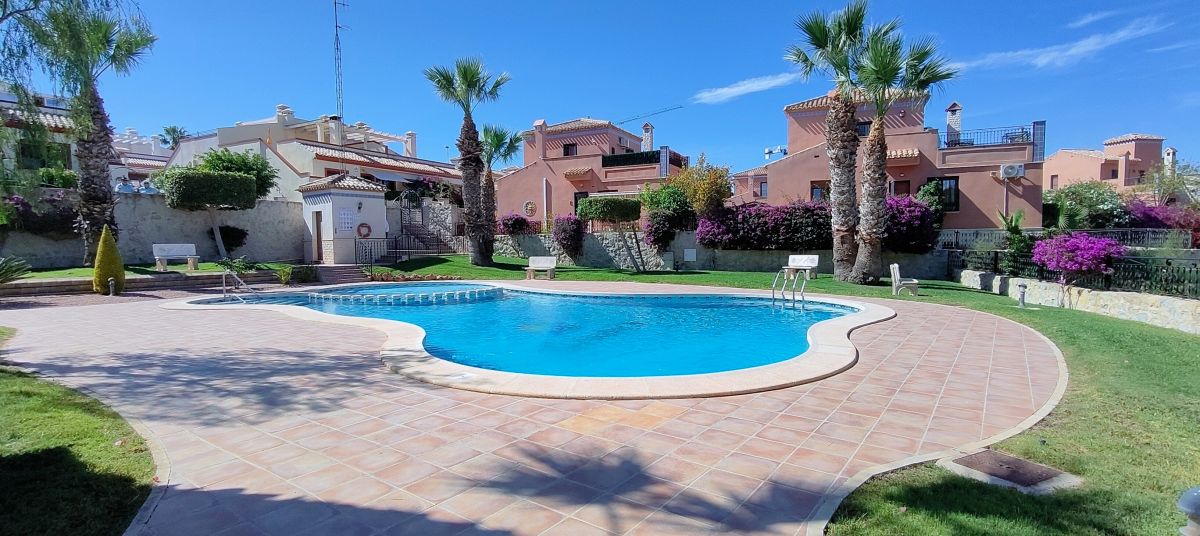 House in San Miguel de Salinas - view 1