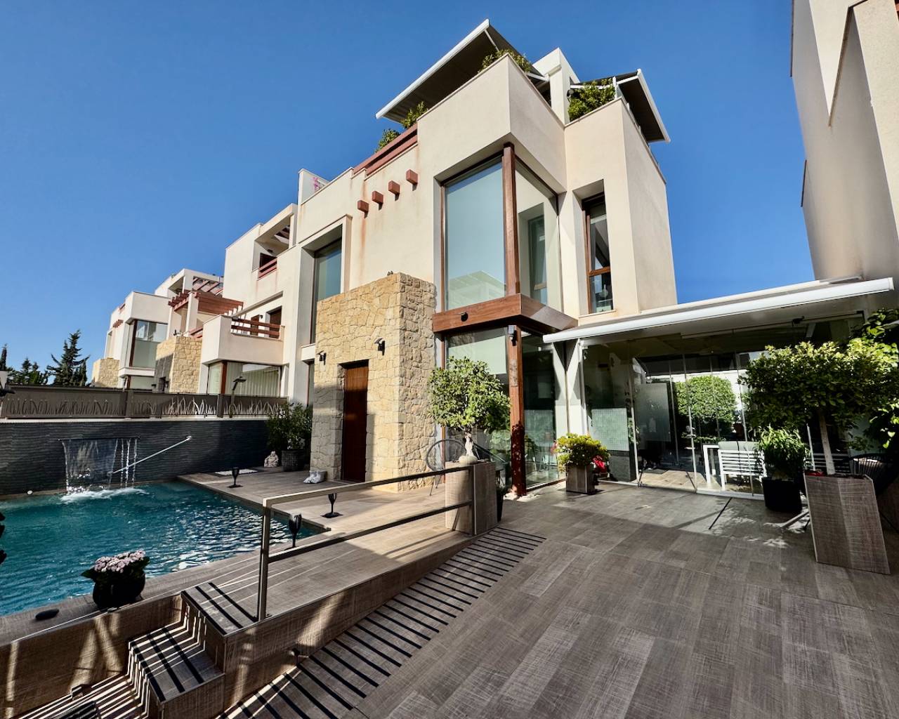 Villa in Rojales - view 1