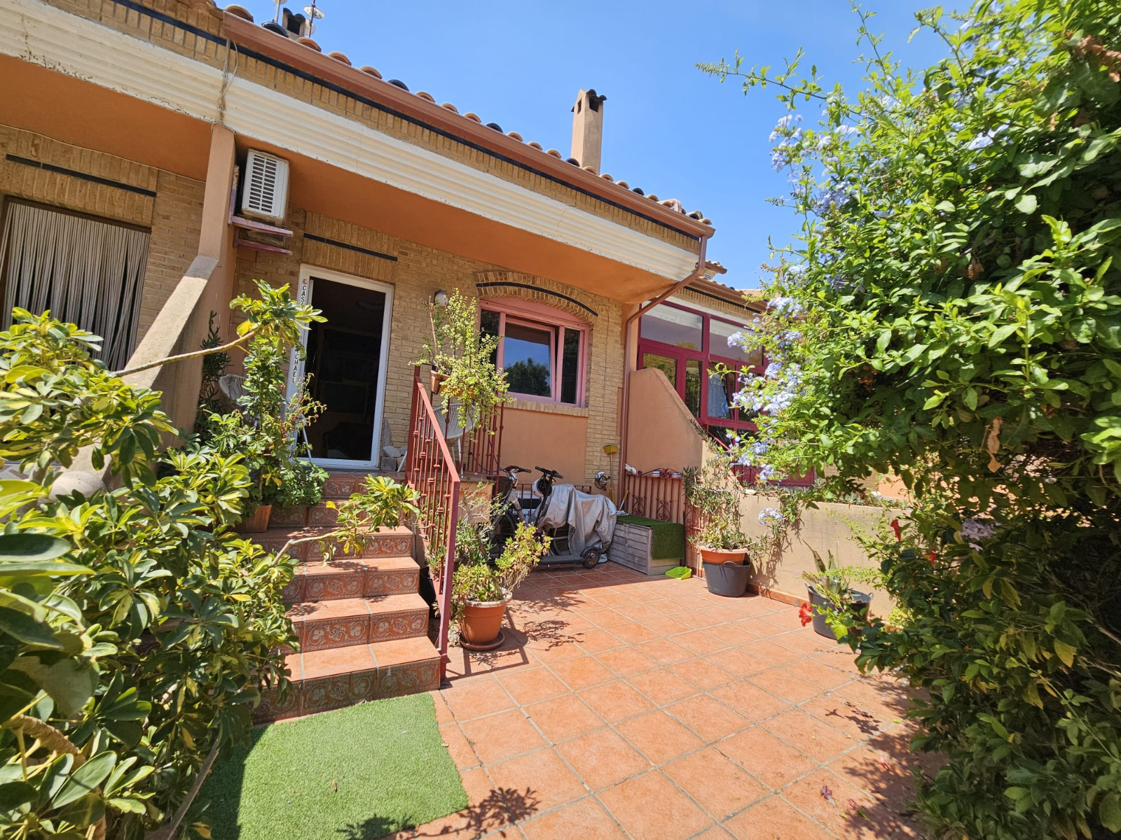 House in Alicante - view 1