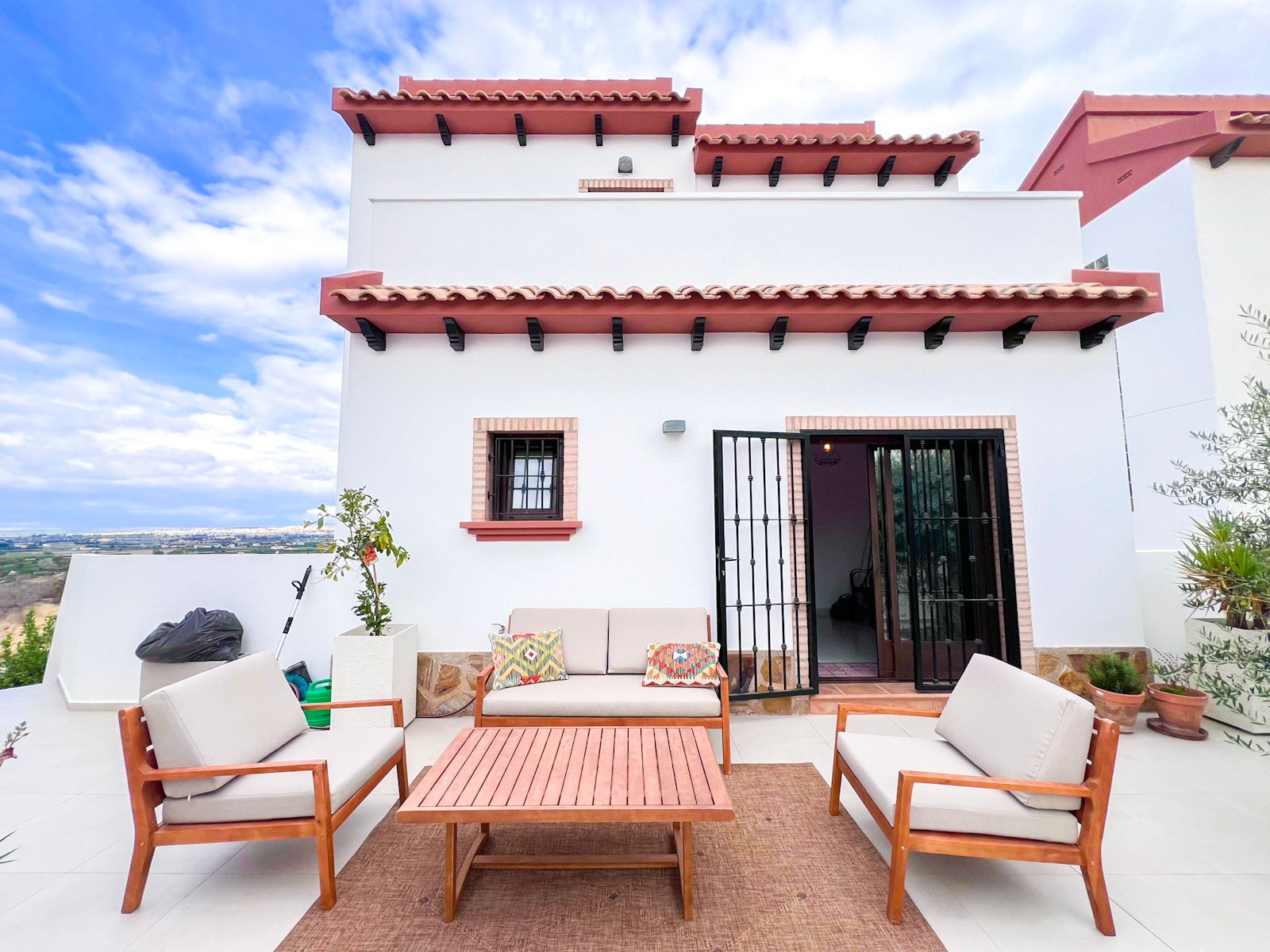 Villa in Alicante - view 1