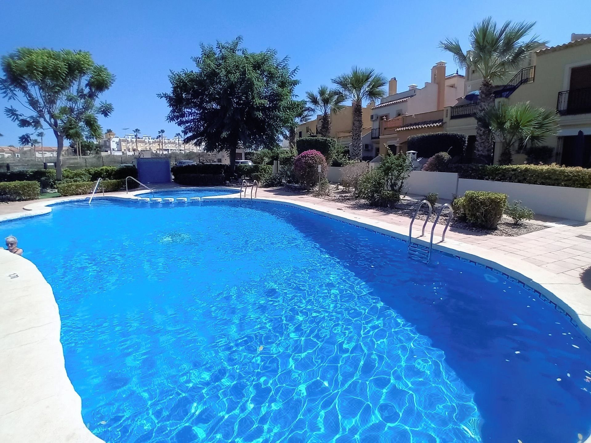 Apartment in Alicante - view 1