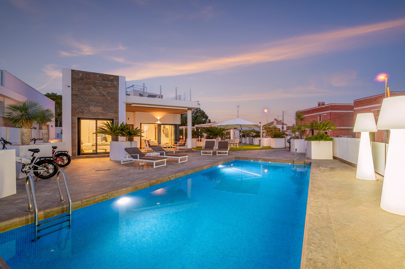 Villa in Urbanizacion los Balcones - view 1