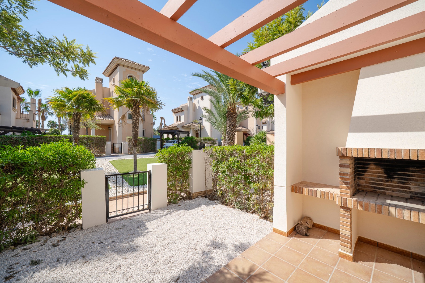 House in Algorfa - view 1