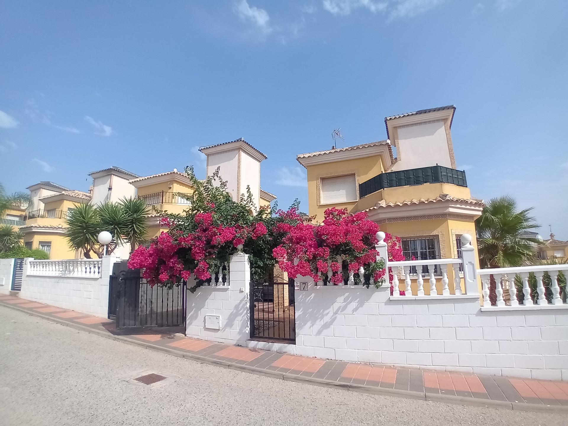 Villa in Alicante - view 1