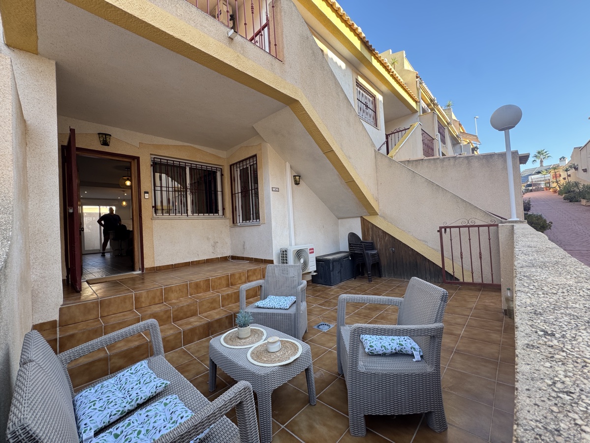 Apartment in La Zenia - view 1