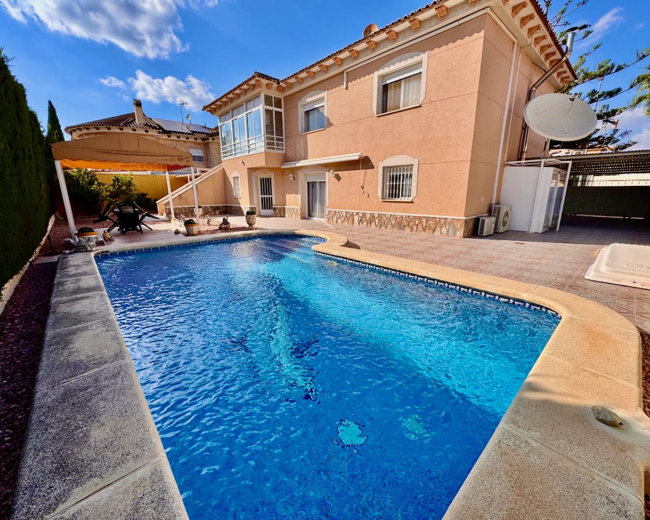 Villa in Benferri - view 1