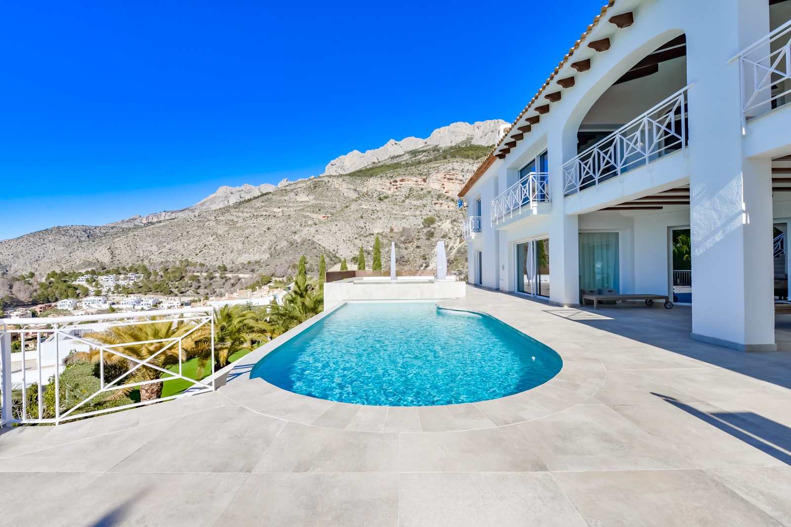 Villa in Altea - view 1