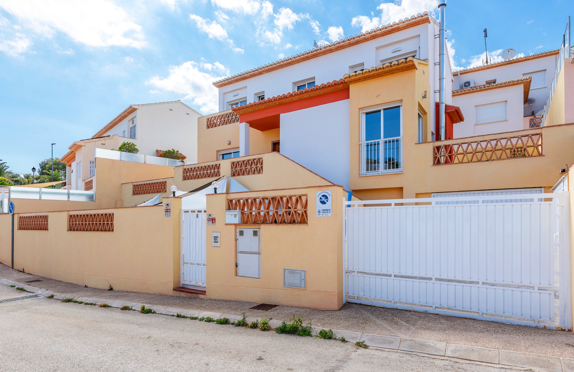 Villa in Sant Joan d'Alacant - view 1