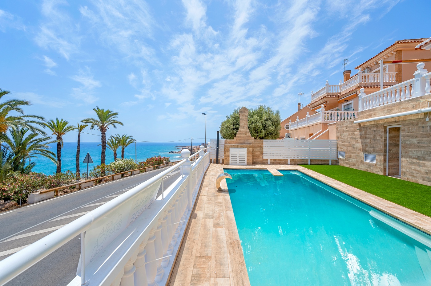 House in Alicante - view 1