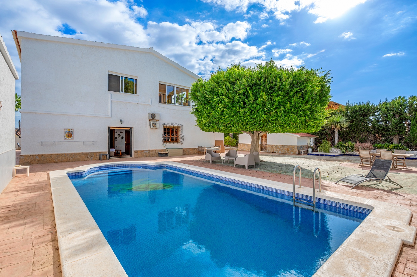House in Valverde Alto - view 1