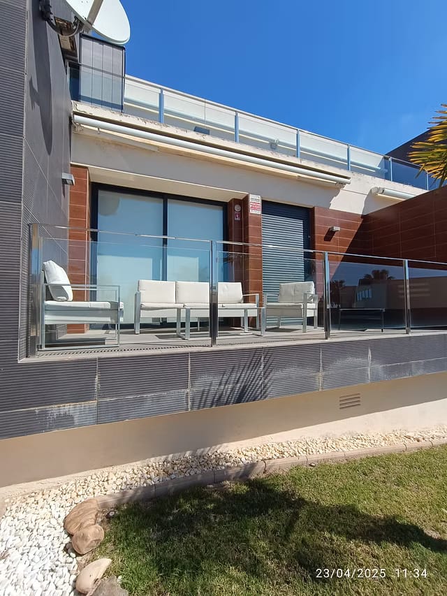 House in La Zenia - view 1