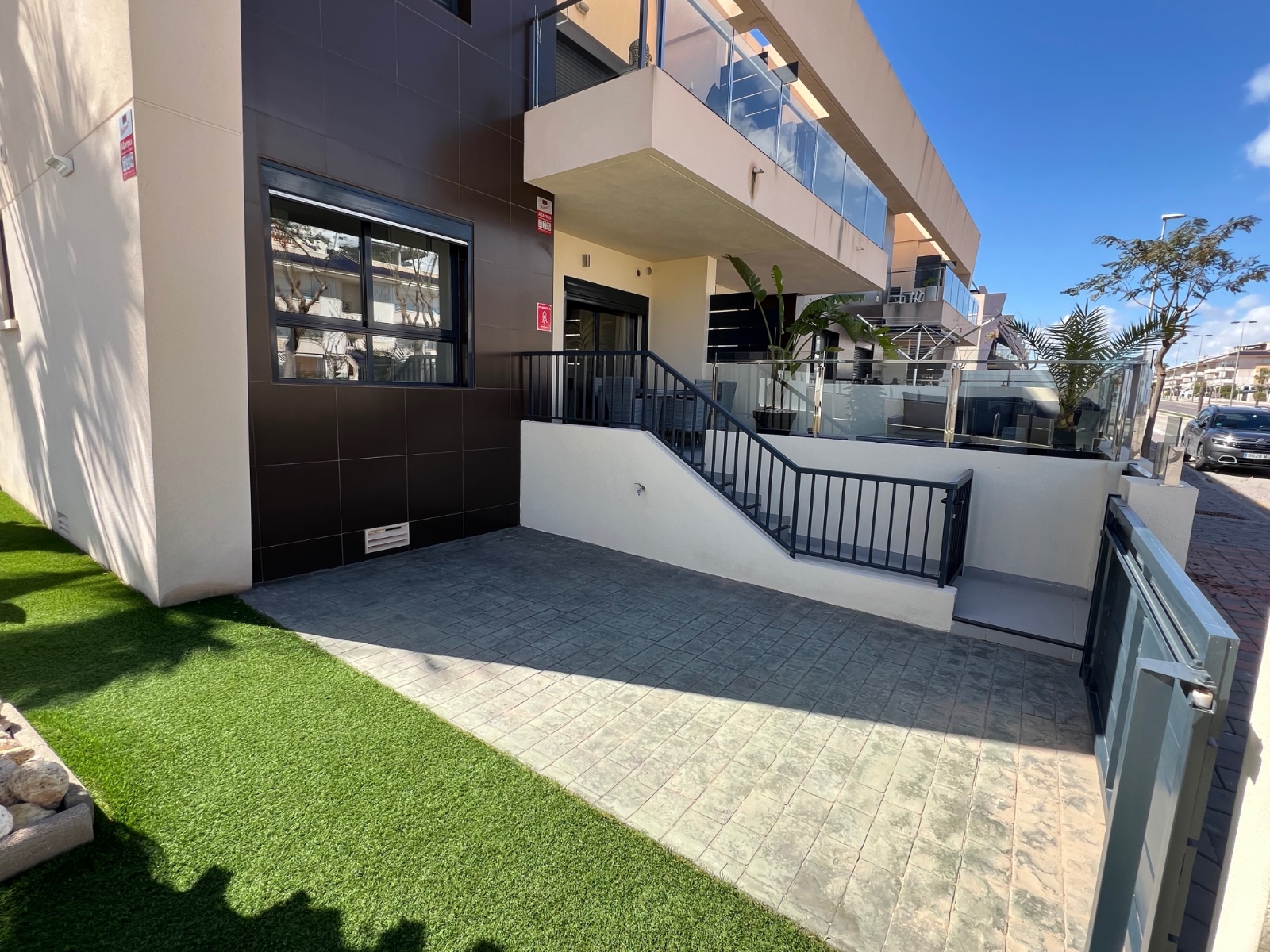 House in Alicante - view 1