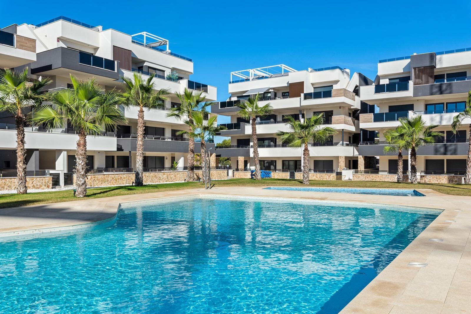 Apartment in Urbanizacion los Balcones - view 1