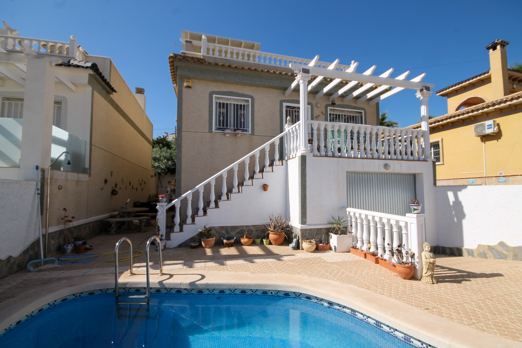 House in La Zenia - view 1
