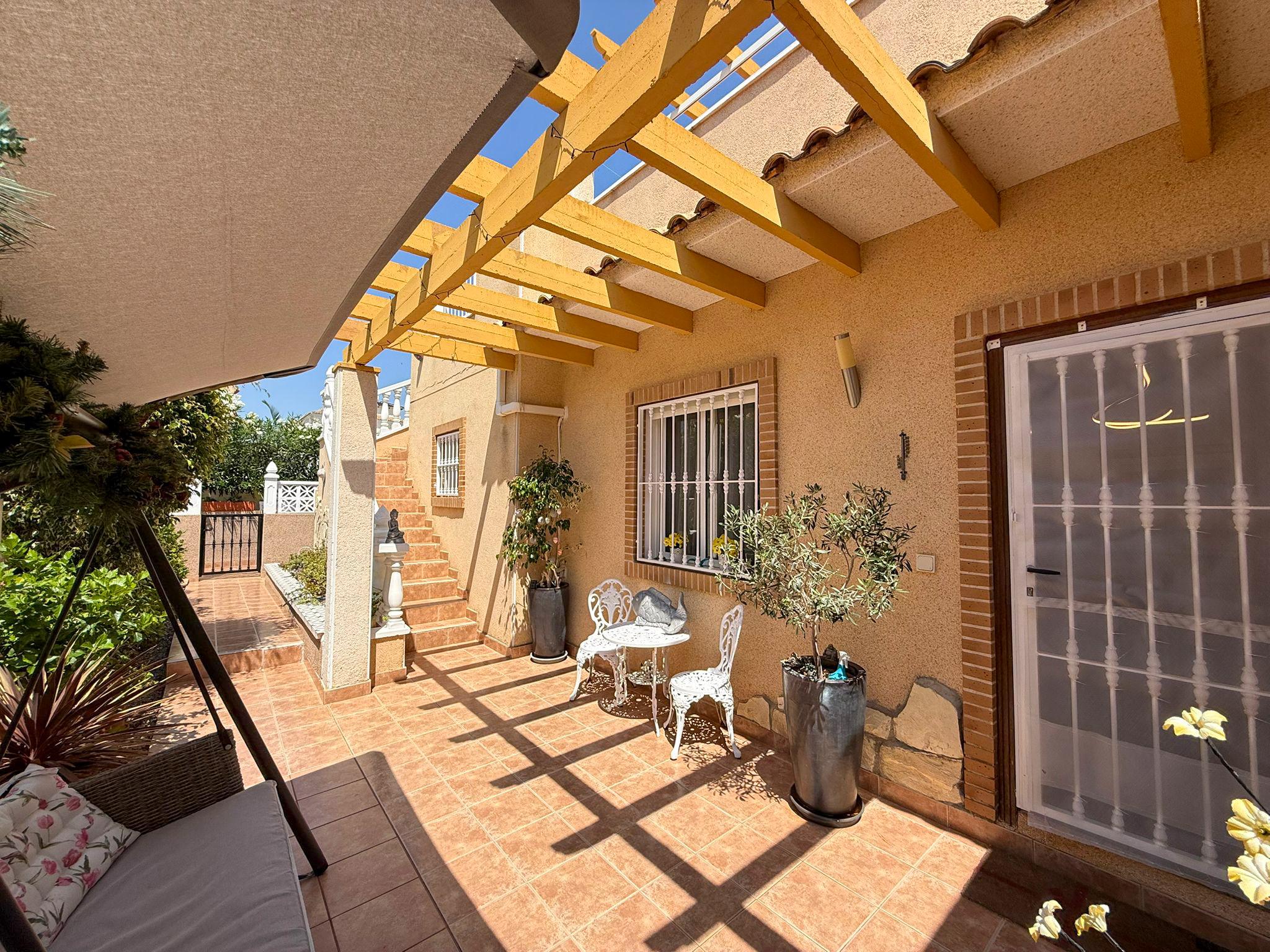 House in Alicante - view 1