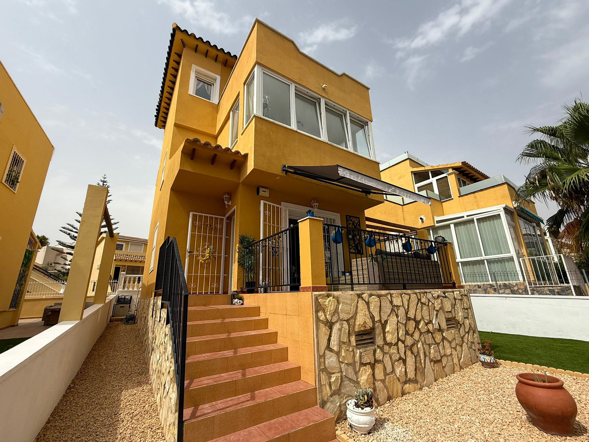 House in Urbanizacion los Balcones - view 1