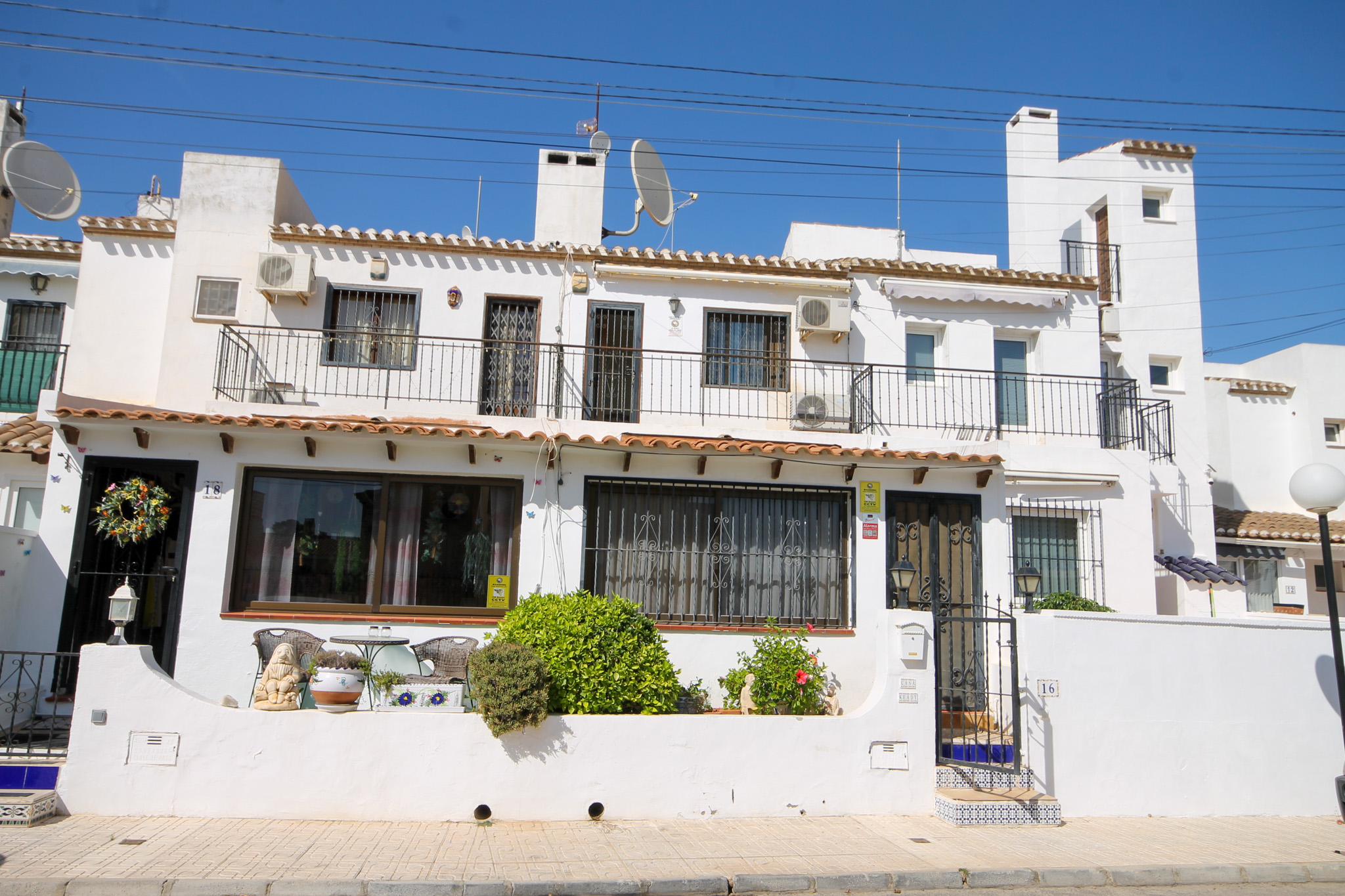 House in Villamartin - view 1