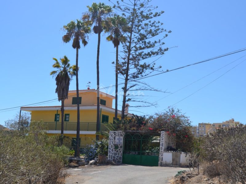 Villa in Buzanada - view 1