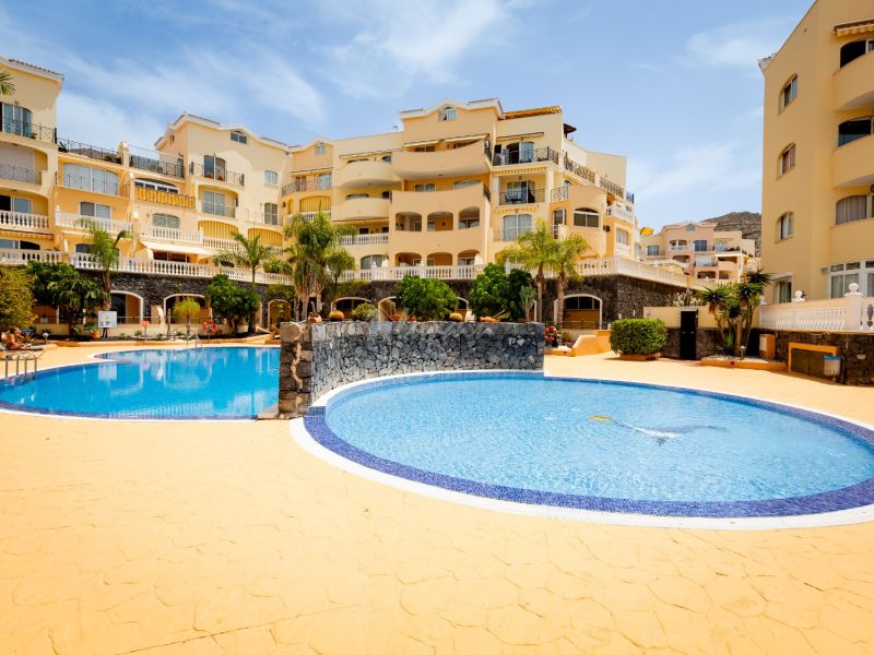 Apartment in Arona - view 1