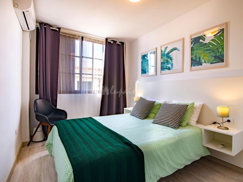 Apartment in Los Cristianos - view 1