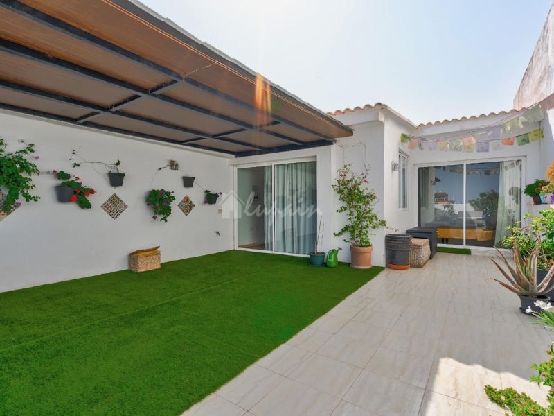 House in San Isidro - view 1