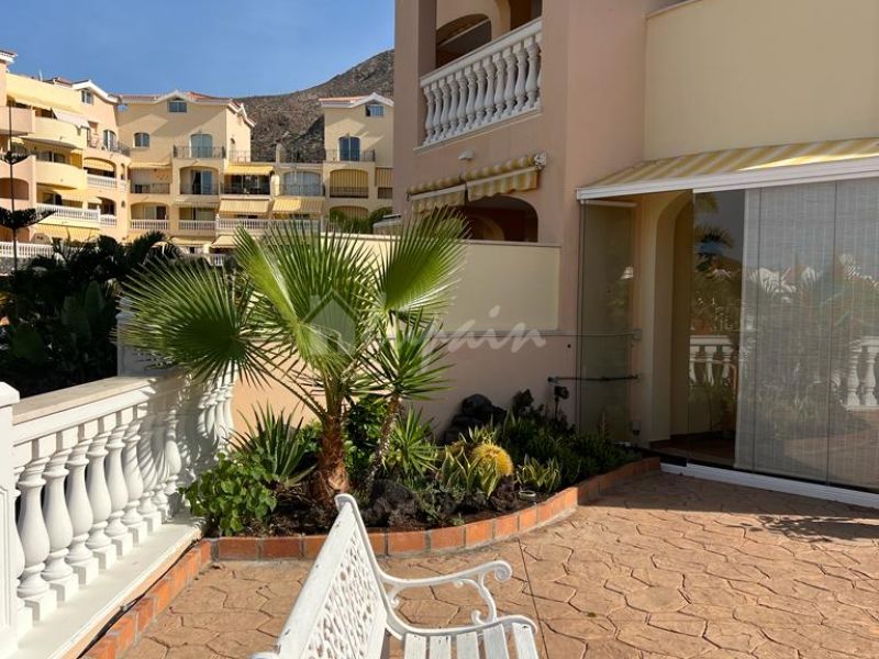 Apartment in Arona - view 1