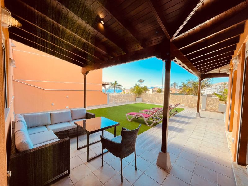 Villa in Arona - view 1