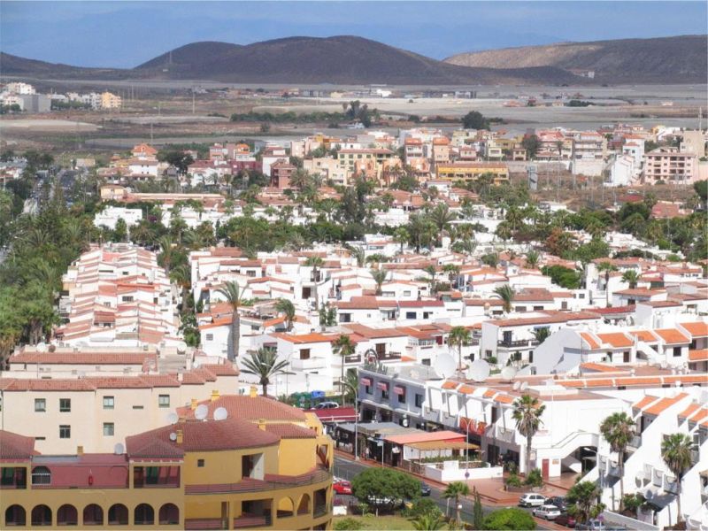 Apartment in Costa del Silencio - view 1