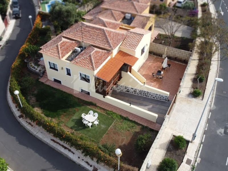 Villa in Costa del Silencio - view 1