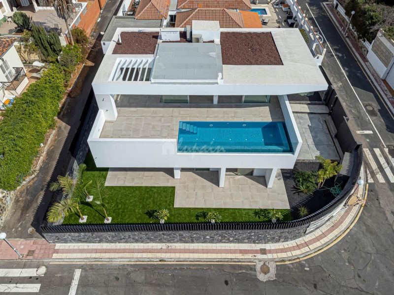 Villa in Callao Salvaje - view 1
