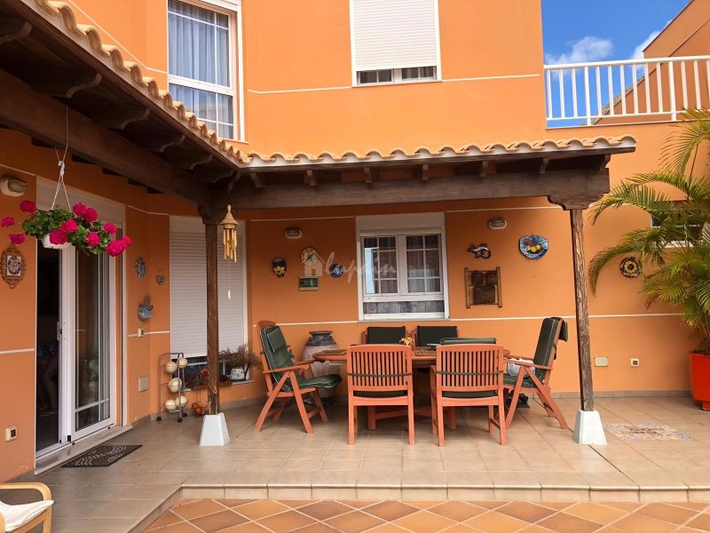 House in Arona - view 1