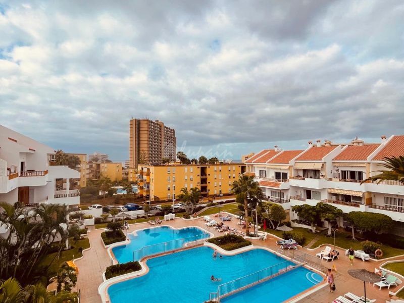 Apartment in Los Cristianos - view 1