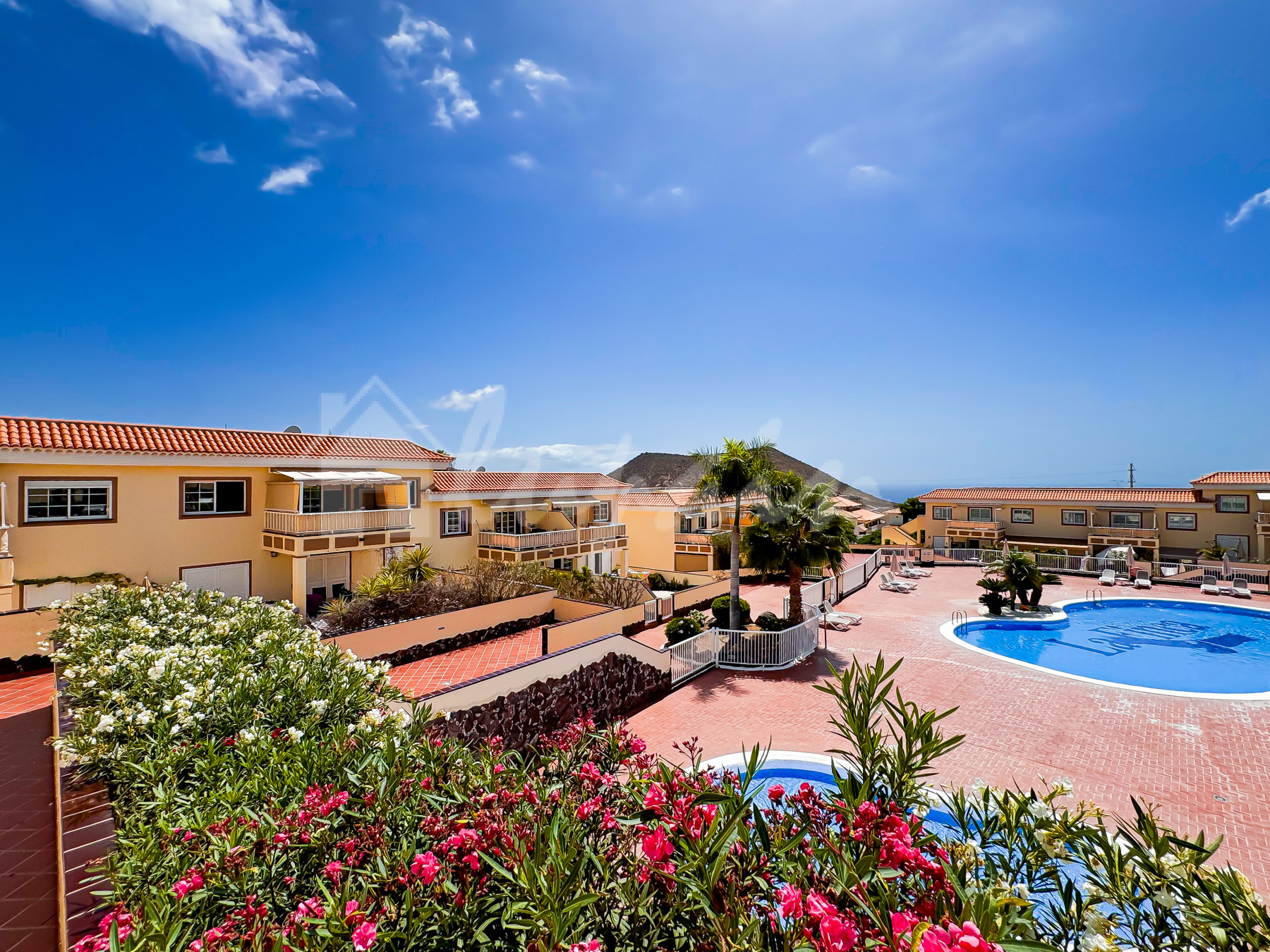 Apartment in Chayofa - view 1
