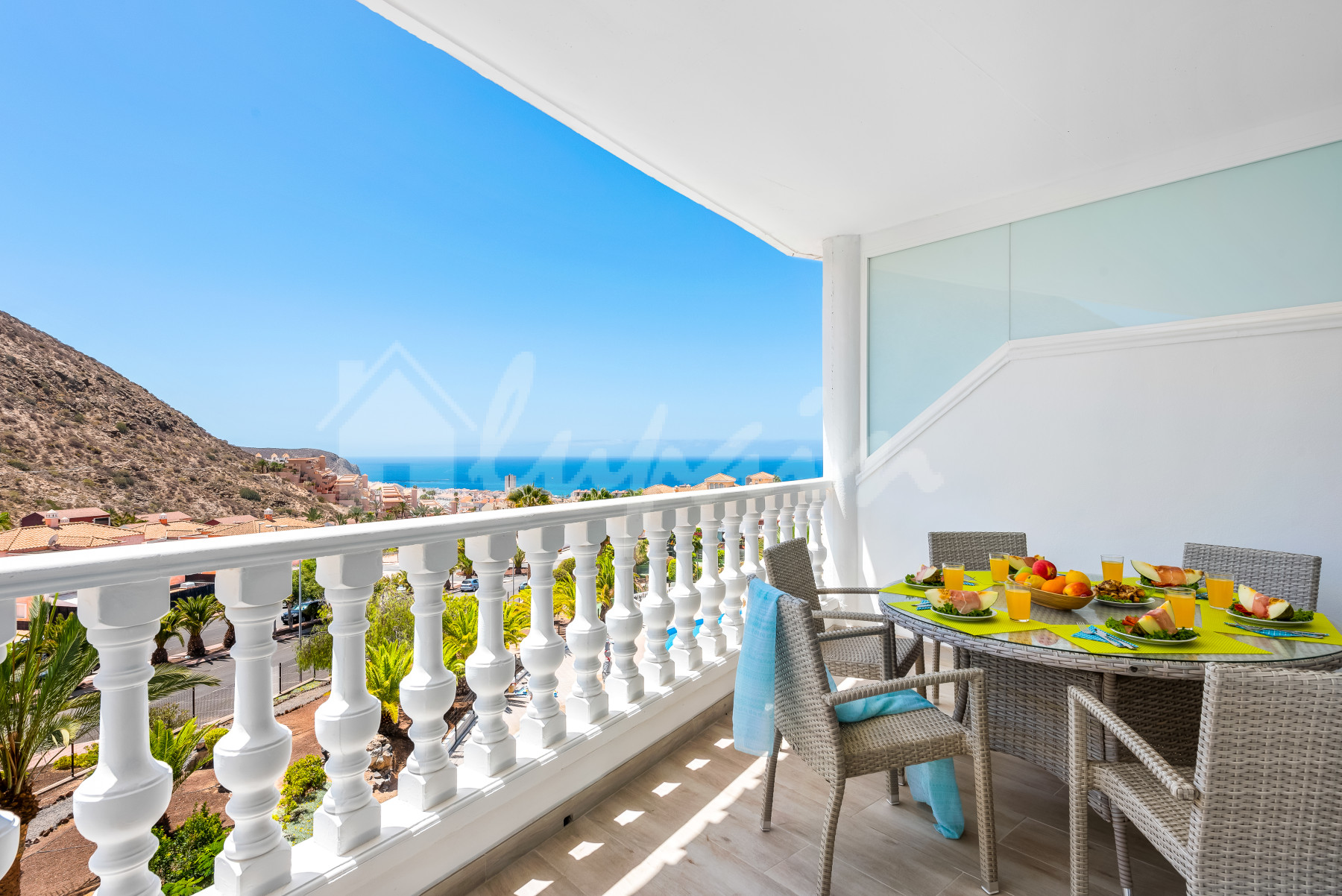 Penthouse in Arona - view 1