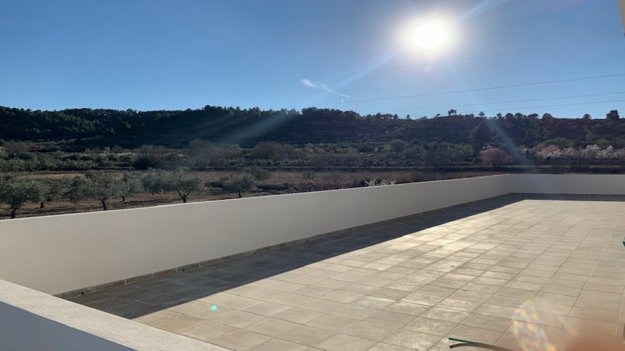 Villa in Valencia - view 1