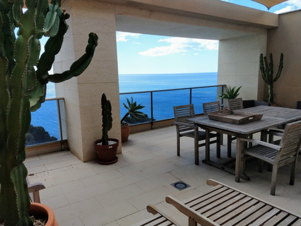 Penthouse in Alicante - view 1