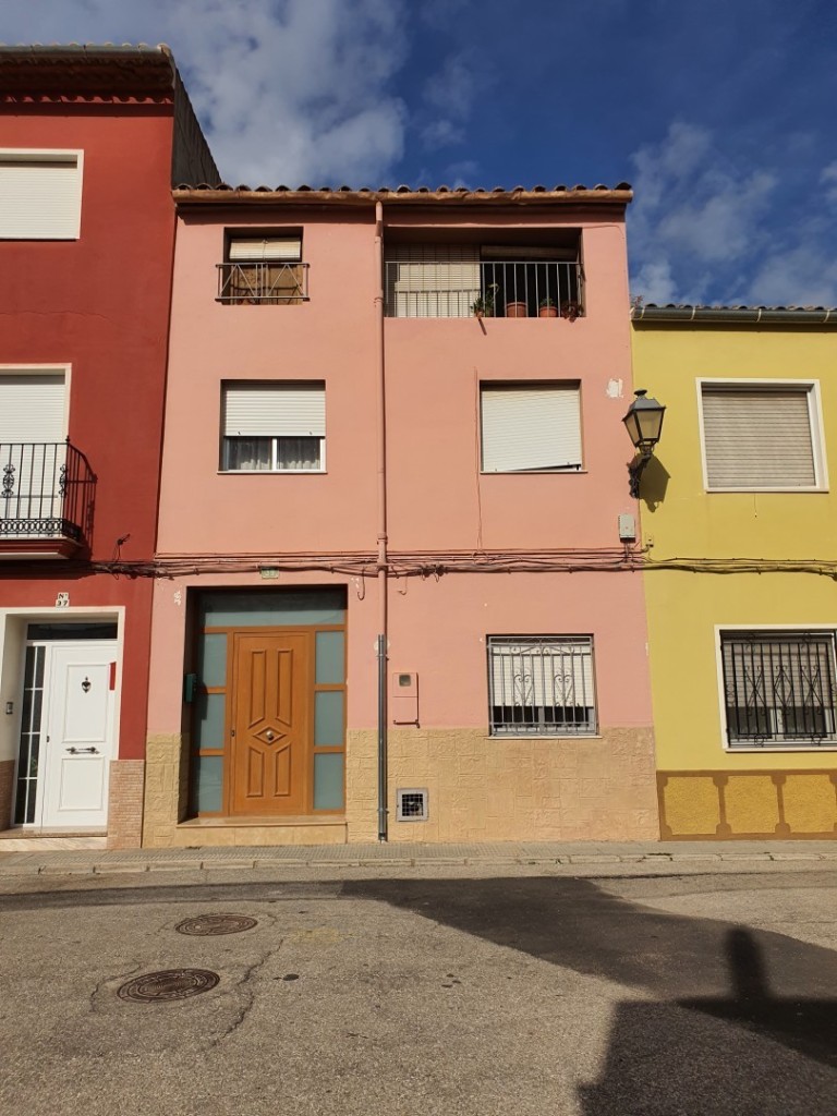 House in Ayora - view 1