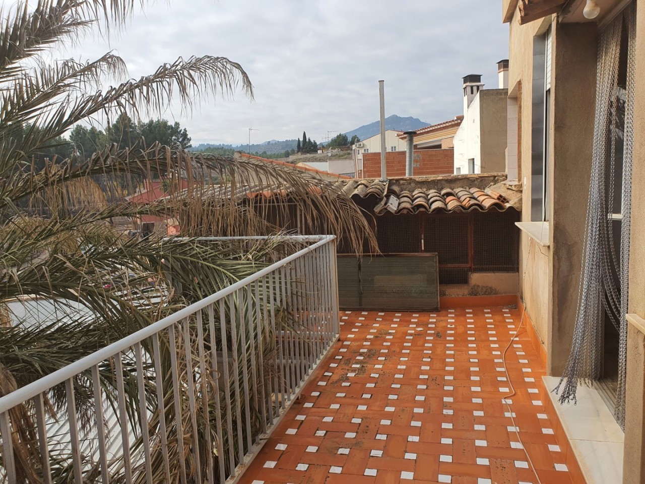 House in Ayora - view 1