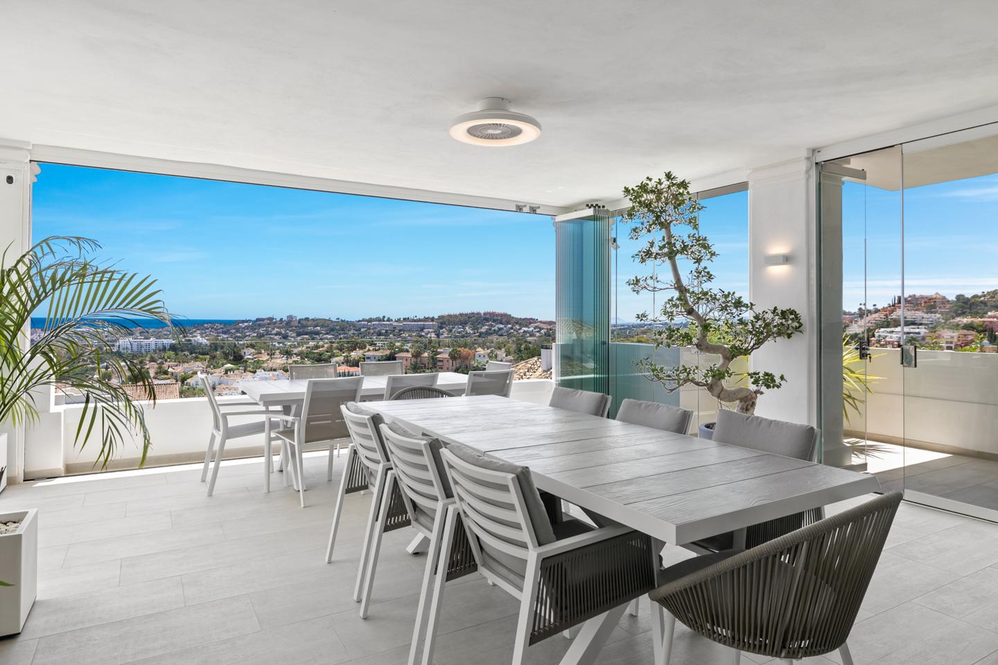 Apartment in Nueva Andalucia - view 1