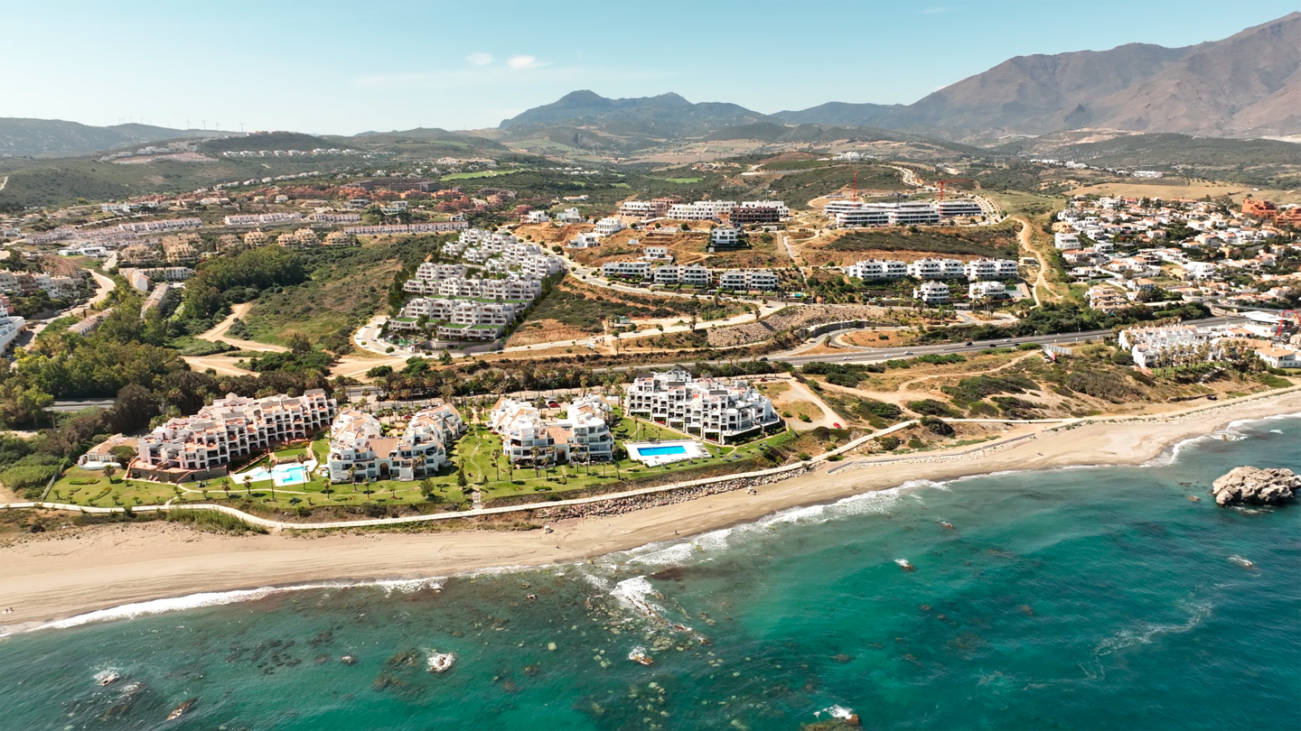Apartment in Casares de Arbas - view 1
