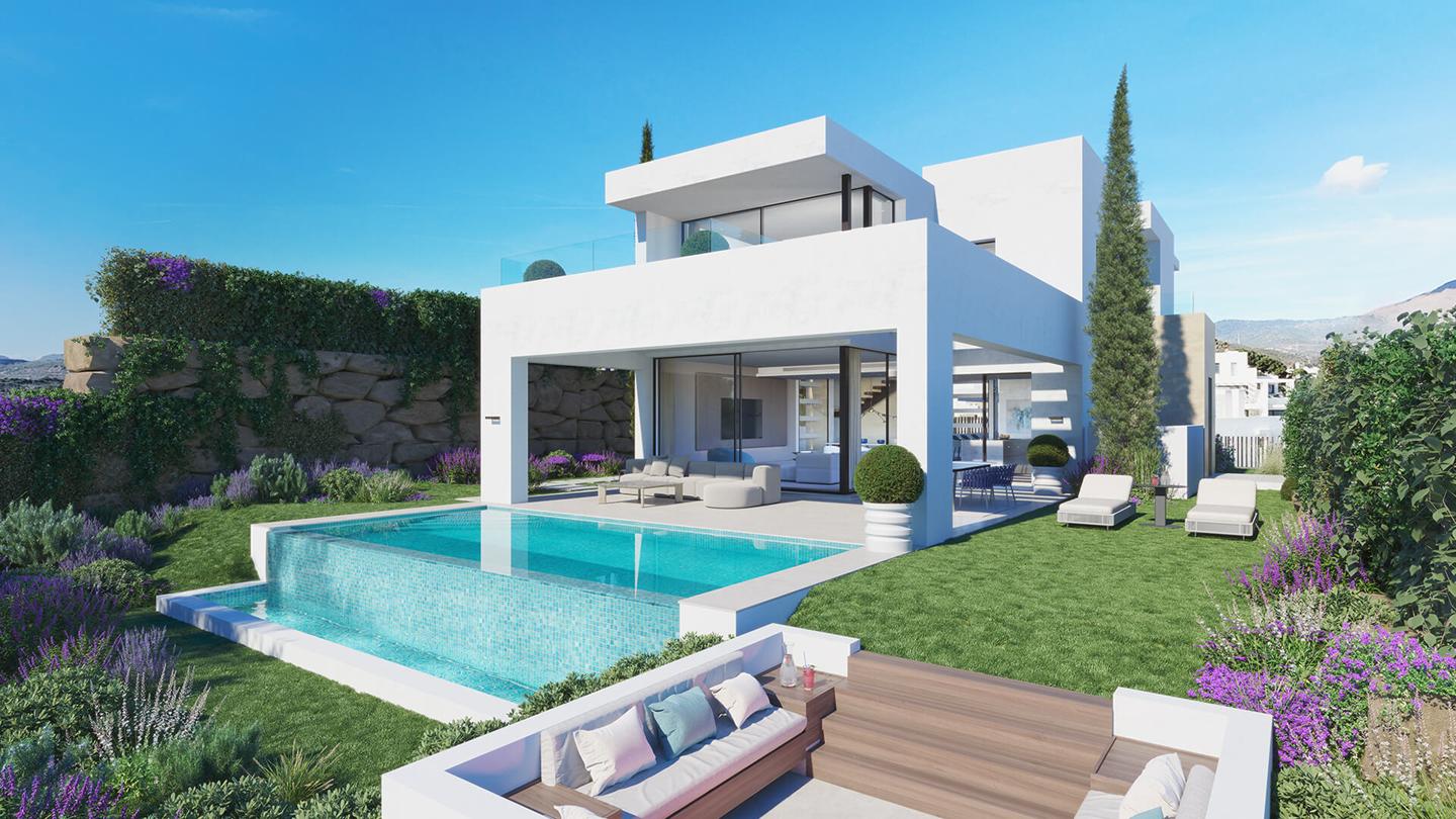 Villa in Estepona - view 1