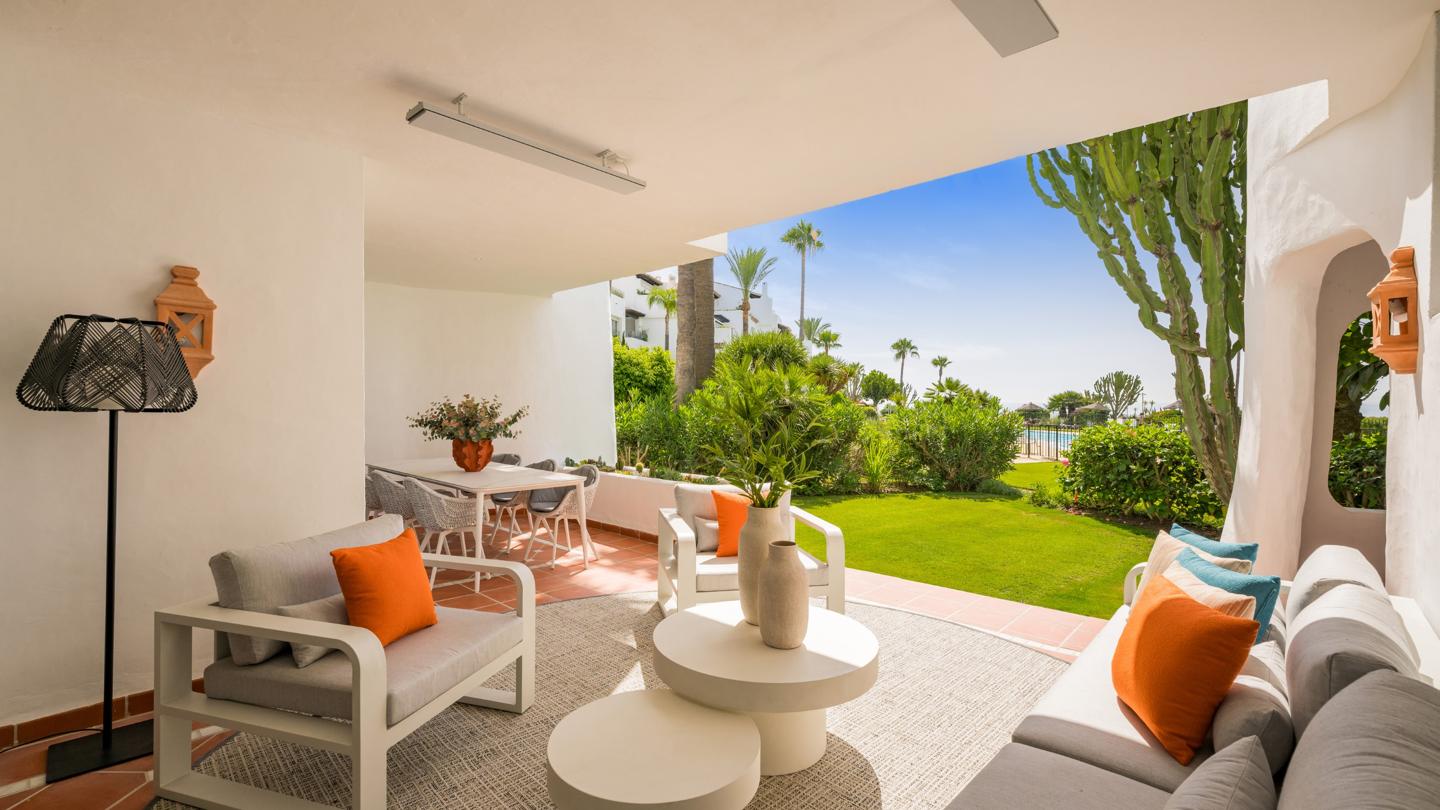 Apartment in Estepona - view 1