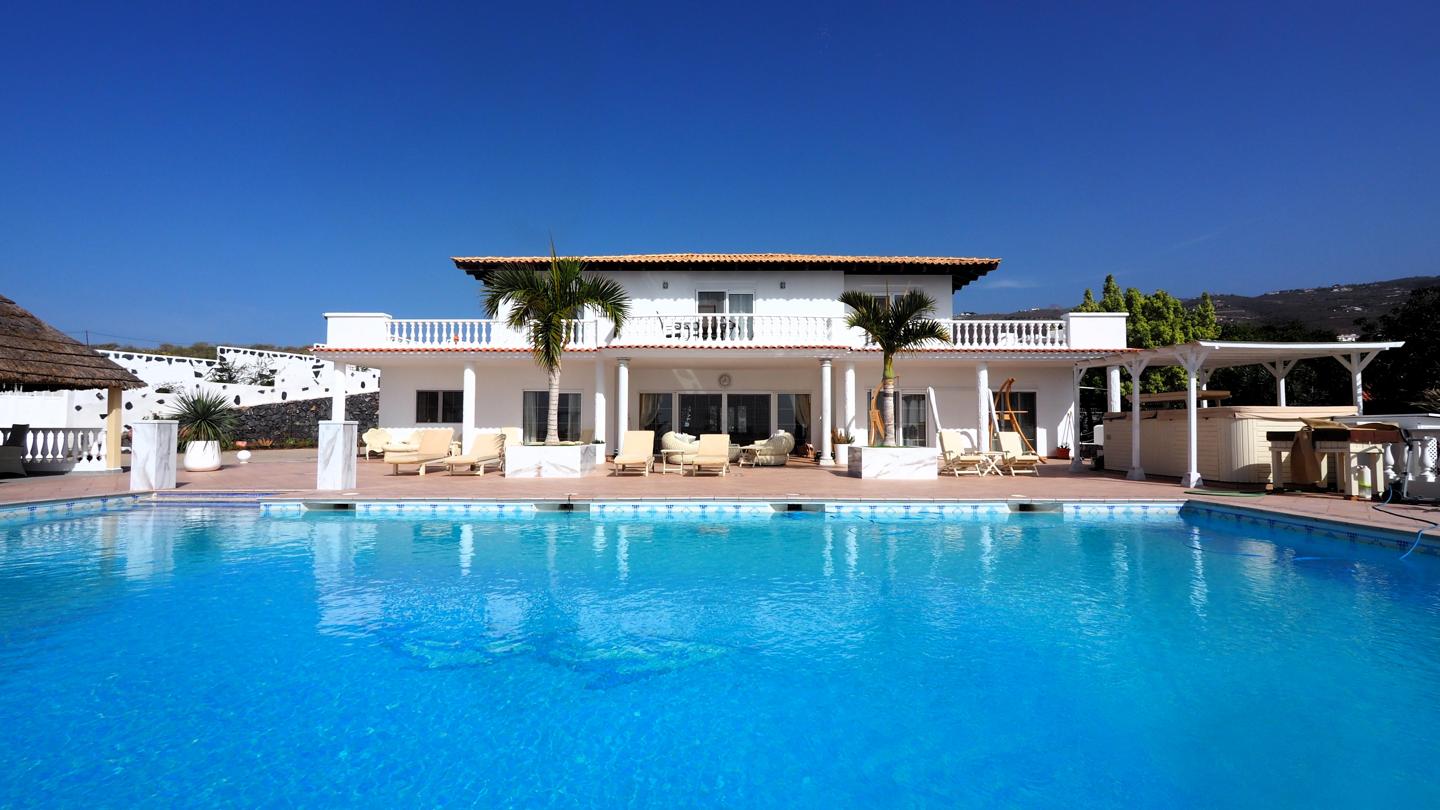 Villa in Tenerife - view 1
